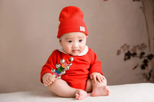 淮南宝宝荡秋千会伤大脑吗